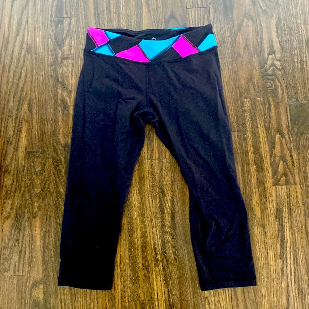 Ivivva Girls leggings fits woman’s XS